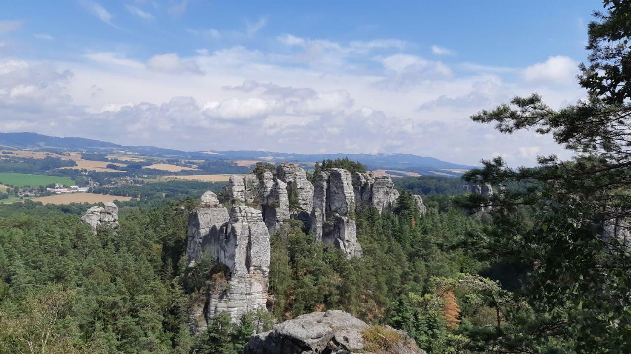 Апартаменти U Kapitana Radvanovice Екстер'єр фото